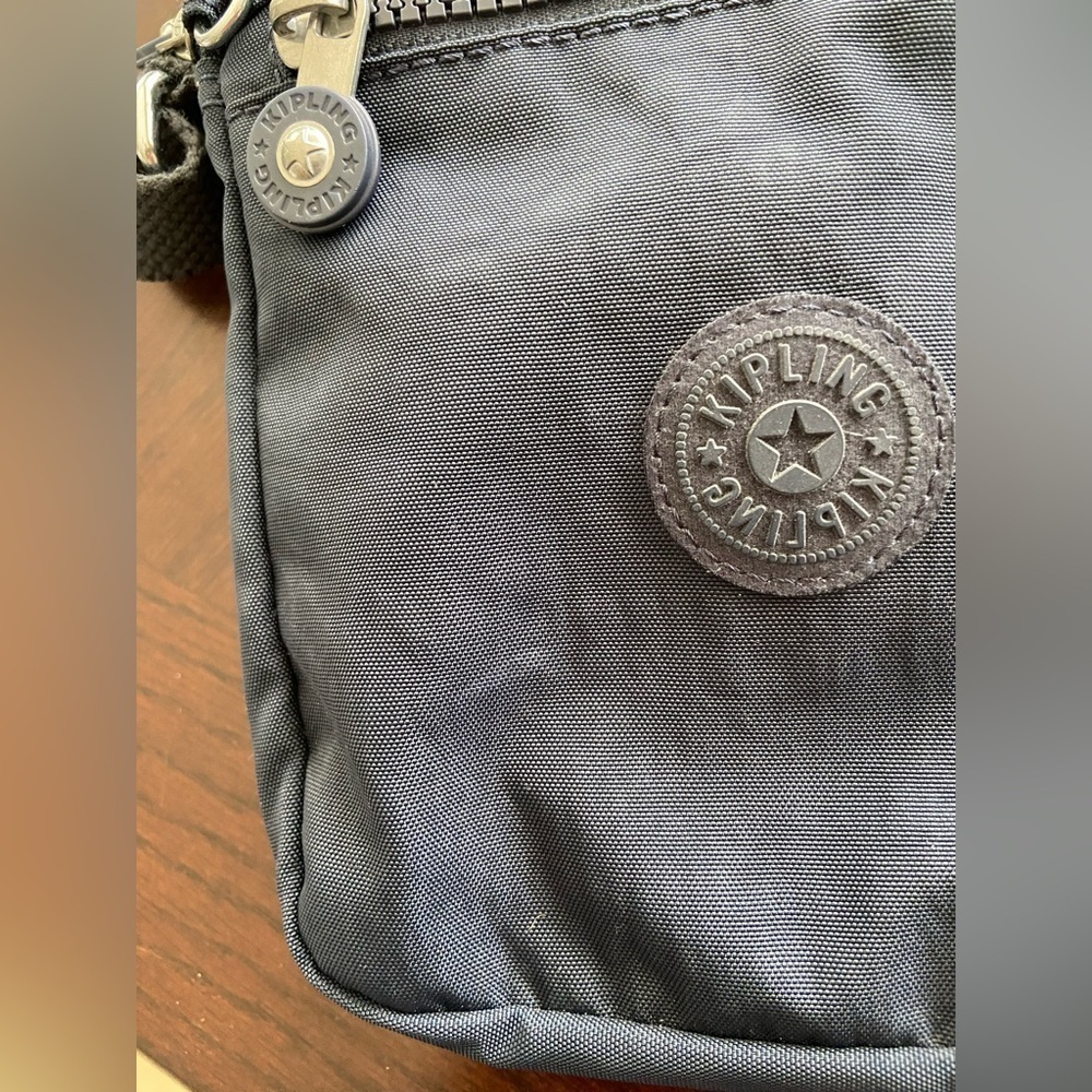 Kipling Essyla Crossbody Bag Zip Front & Top Blue Grey - Picture 7 of 9